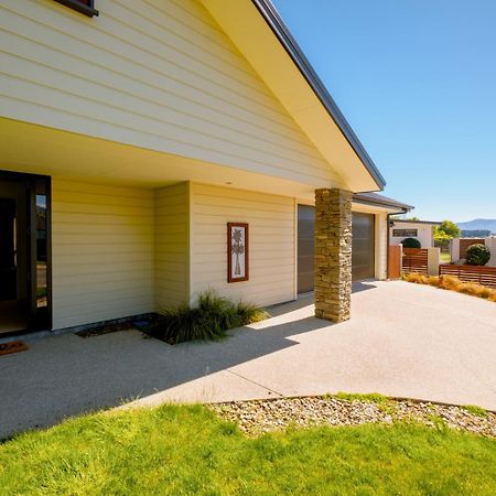 Roys Bay Lodge - Wanaka Holiday Home Exterior photo